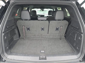 2024 GMC Acadia Elevation 4SD - miniatura 18