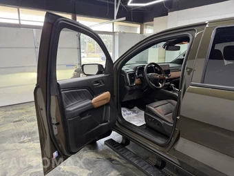 2024 GMC Canyon AT4 Crew Cab Medium Bed - miniatura 10