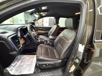2024 GMC Canyon AT4 Crew Cab Medium Bed - miniatura 13