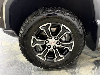 2024 GMC Canyon AT4 Crew Cab Medium Bed - miniatura 24
