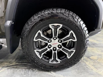 2024 GMC Canyon AT4 Crew Cab Medium Bed - miniatura 27