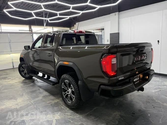 2024 GMC Canyon AT4 Crew Cab Medium Bed - miniatura 3