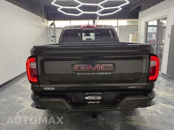 2024 GMC Canyon AT4 Crew Cab Medium Bed - miniatura 4