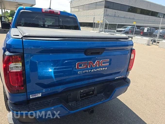 2024 GMC Canyon AT4 Crew Cab Medium Bed - miniatura 5
