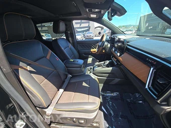2024 GMC Canyon AT4 Crew Cab Medium Bed - miniatura 15