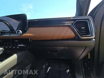 2024 GMC Canyon AT4 Crew Cab Medium Bed - miniatura 16