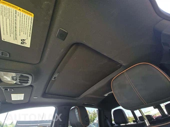 2024 GMC Canyon AT4 Crew Cab Medium Bed - miniatura 8