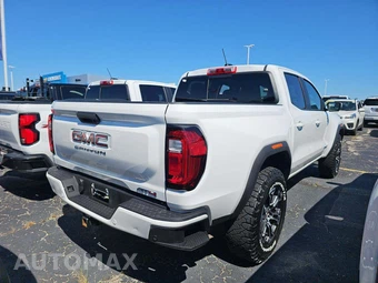 2024 GMC Canyon AT4 Crew Cab Medium Bed - miniatura 3