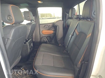 2024 GMC Canyon AT4 Crew Cab Medium Bed - miniatura 13