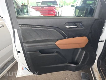 2024 GMC Canyon AT4 Crew Cab Medium Bed - miniatura 9