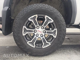 2024 GMC Canyon AT4 Crew Cab Medium Bed - miniatura 5