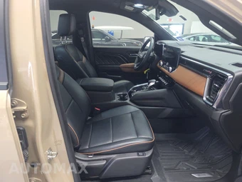 2024 GMC Canyon AT4 Crew Cab Medium Bed 4SG - miniatura 8