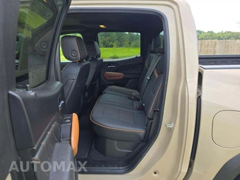 2024 GMC Canyon AT4 Crew Cab Medium Bed 4SG - miniatura 10