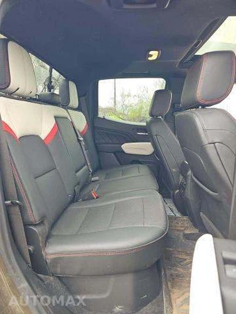 2024 GMC Canyon AT4X Crew Cab Medium Bed - miniatura 16