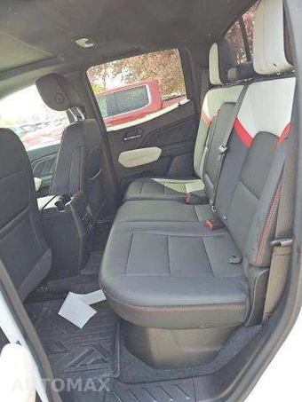 2024 GMC Canyon AT4X Crew Cab Medium Bed - miniatura 13