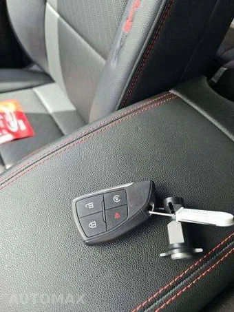 2024 GMC Canyon AT4X Crew Cab Medium Bed - miniatura 8