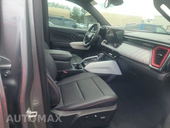 2024 GMC Canyon AT4X Crew Cab Medium Bed 4TX - miniatura 8