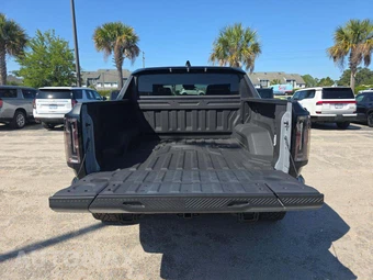 2024 GMC HUMMER EV Pickup 3X Crew Cab Short Bed - miniatura 11