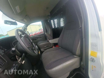 2024 GMC Savana 2500 Cargo Van 1WT 135.0" WB - miniatura 6