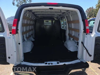 2024 GMC Savana 2500 Cargo Van 1WT 135.0" WB - miniatura 14