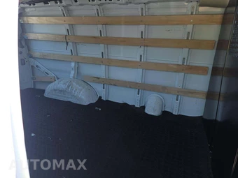 2024 GMC Savana 2500 Cargo Van 1WT 135.0" WB - miniatura 16