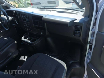 2024 GMC Savana 2500 Cargo Van 1WT 135.0" WB - miniatura 19