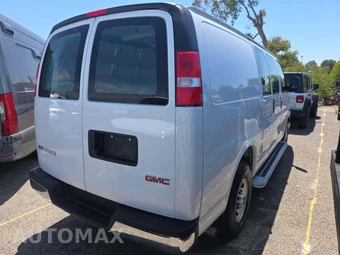 2024 GMC Savana 2500 Cargo Van 1WT 135.0" WB - miniatura 3