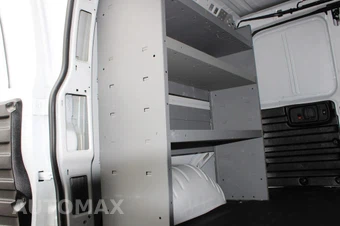 2024 GMC Savana 2500 Cargo Van 1WT 135.0" WB - miniatura 12