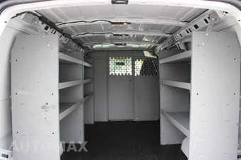 2024 GMC Savana 2500 Cargo Van 1WT 135.0" WB - miniatura 18