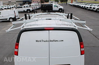 2024 GMC Savana 2500 Cargo Van 1WT 135.0" WB - miniatura 22