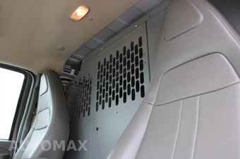 2024 GMC Savana 2500 Cargo Van 1WT 135.0" WB - miniatura 25