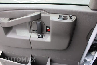 2024 GMC Savana 2500 Cargo Van 1WT 135.0" WB - miniatura 27