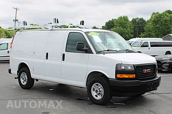 2024 GMC Savana 2500 Cargo Van 1WT 135.0" WB - miniatura 3