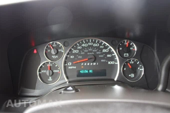2024 GMC Savana 2500 Cargo Van 1WT 135.0" WB - miniatura 30