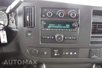 2024 GMC Savana 2500 Cargo Van 1WT 135.0" WB - miniatura 31