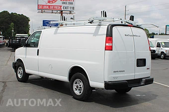 2024 GMC Savana 2500 Cargo Van 1WT 135.0" WB - miniatura 4