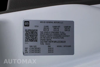 2024 GMC Savana 2500 Cargo Van 1WT 135.0" WB - miniatura 48