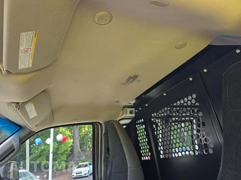 2024 GMC Savana 2500 Cargo Van 1WT 135.0" WB - miniatura 10