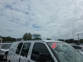 2024 GMC Savana 2500 Cargo Van 1WT 135.0" WB - miniatura 12