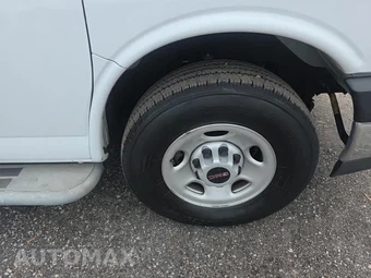 2024 GMC Savana 2500 Cargo Van 1WT 135.0" WB - miniatura 9