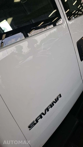 2024 GMC Savana 2500 Cargo Van 1WT 135.0" WB - miniatura 20