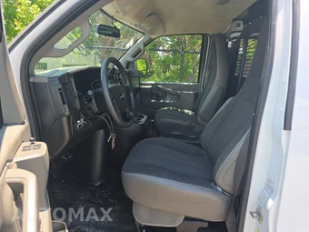2024 GMC Savana 2500 Cargo Van 1WT 135.0" WB - miniatura 7