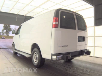 2024 GMC Savana 2500 Cargo Van 1WT 135.0" WB - miniatura 6