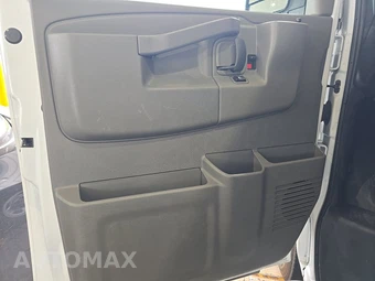 2024 GMC Savana 2500 Cargo Van 1WT 135.0" WB - miniatura 9