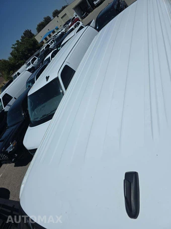2024 GMC Savana 2500 Cargo Van 1WT 135.0" WB - miniatura 12