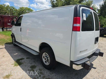 2024 GMC Savana 2500 Cargo Van 1WT 135.0" WB - miniatura 2