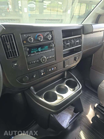 2024 GMC Savana 2500 Passenger Van LS 1LS 135.2" WB - miniatura 10
