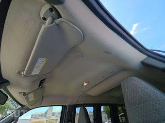 2024 GMC Savana 3500 Passenger Van LS 1LS 155.1" WB - miniatura 11