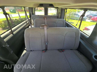 2024 GMC Savana 3500 Passenger Van LS 1LS 155.1" WB - miniatura 13