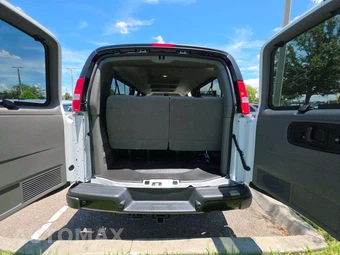 2024 GMC Savana 3500 Passenger Van LS 1LS 155.1" WB - miniatura 14